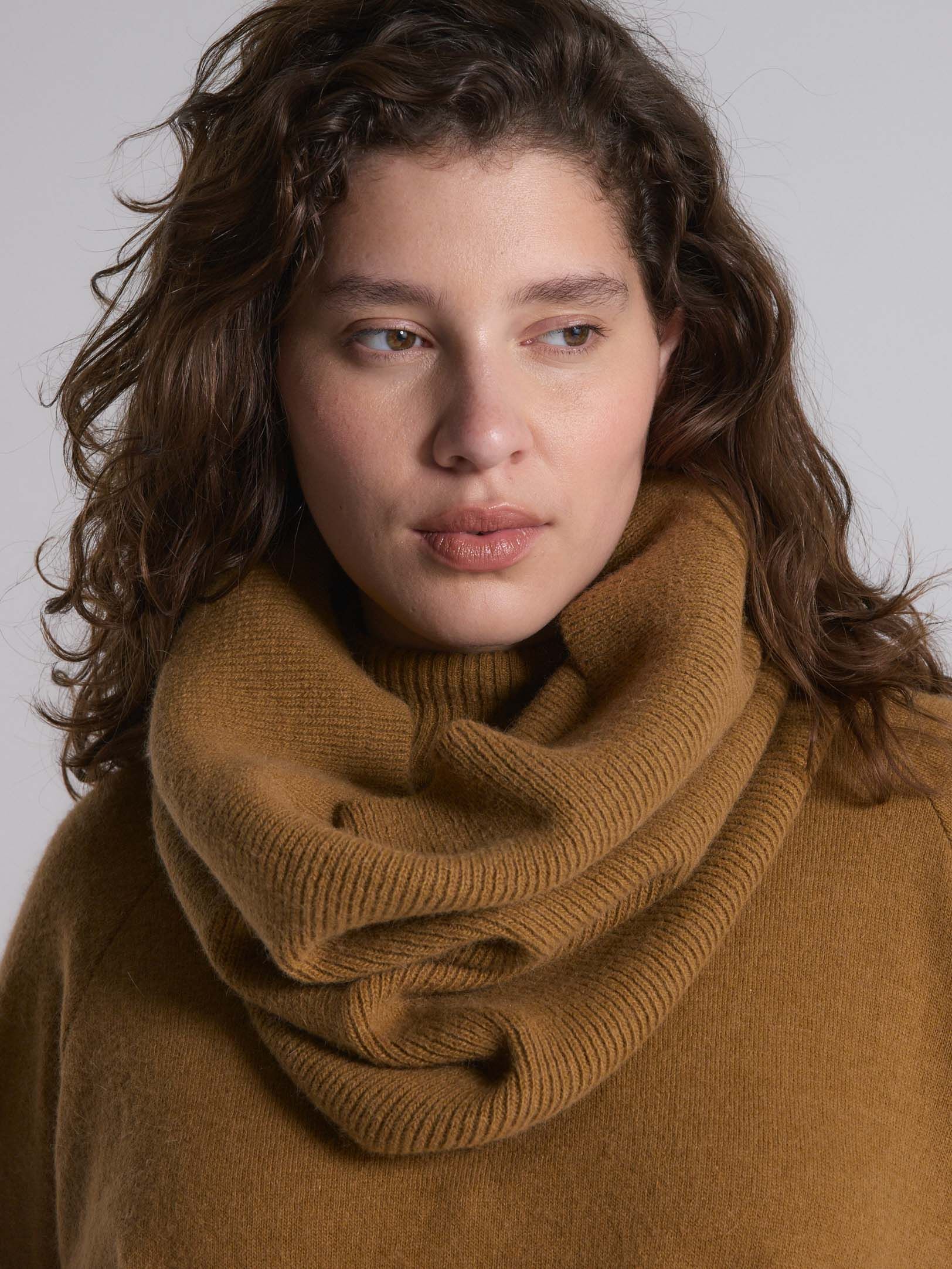 Cuello Alegra